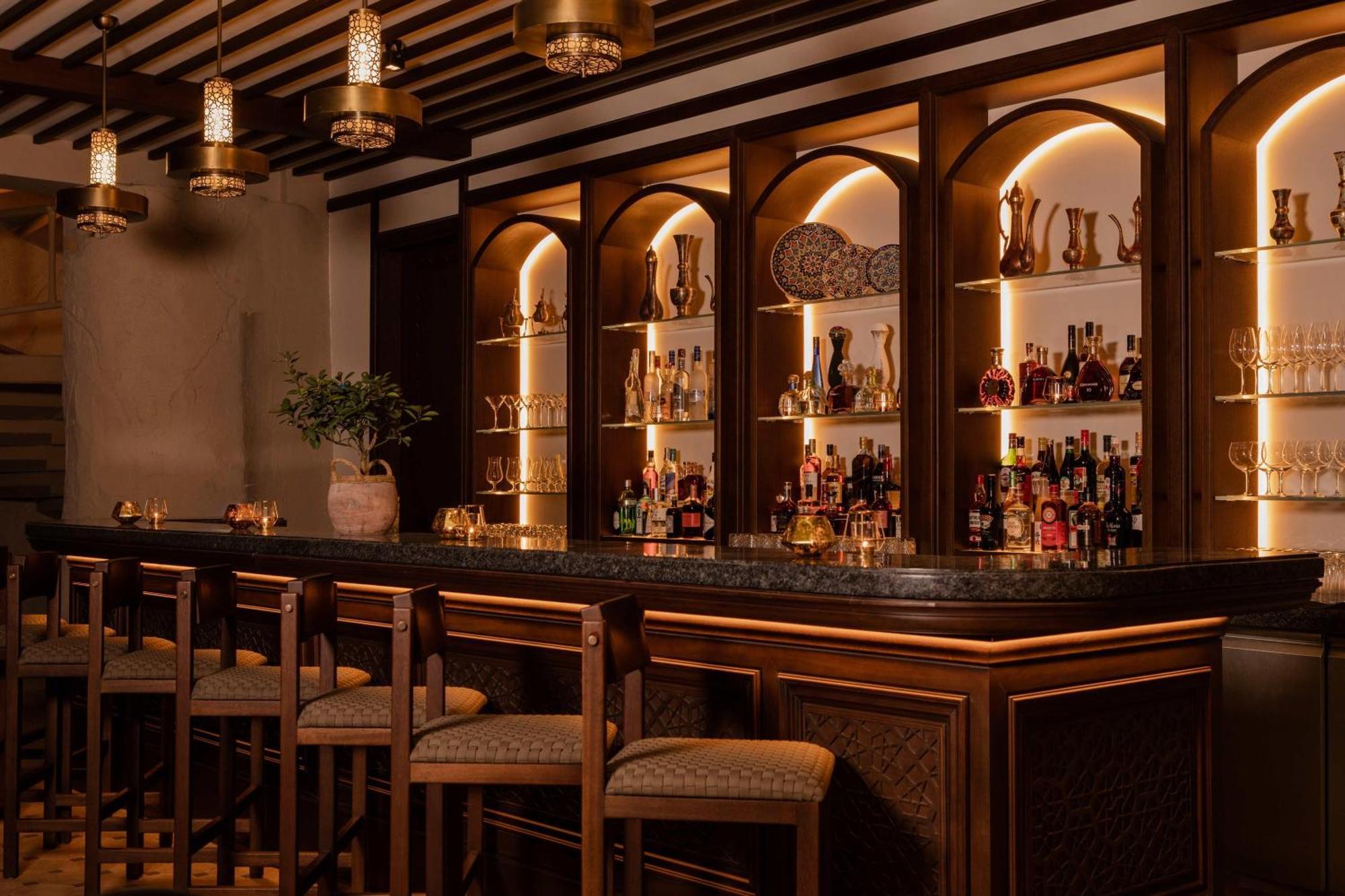 巴布铝沙姆斯沙漠度假村 迪拜 外观 照片 The bar at the hotel